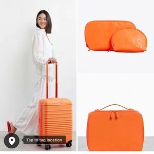 Carryon roller, cosmetic case, small bags